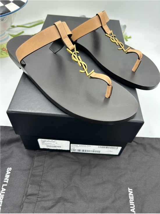 Men’s Saint Laurent CASANDRE YSL logo thong sandals, size 43 made in Italy main image 4